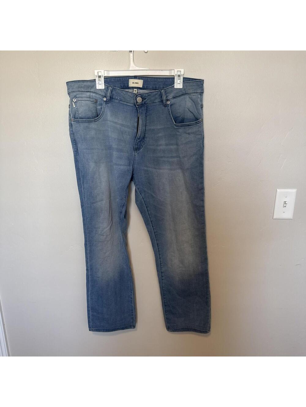 DL1961 Jeans 38x34 Nick Slim DL Performance Light Blue  Denim Jeans Men’s